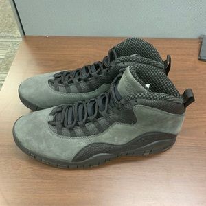 Jordan 10 ‘Dark Shadow’